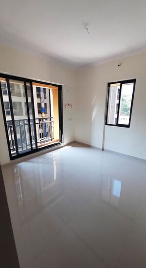 Room in 1 BHK Apartment at Raunak Unnathi Woods, Ghodbunder Road – for Rent