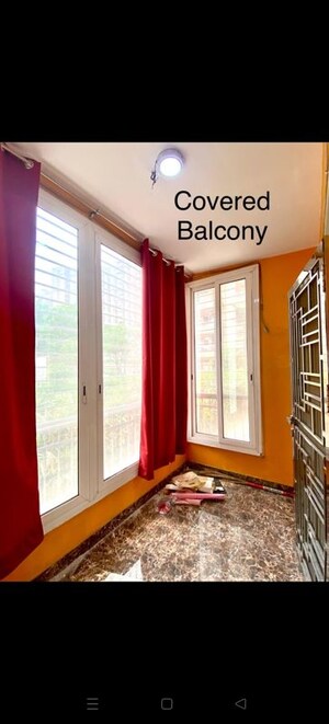 Building Lobby in 2.5 BHK Apartment at Supertech Cape Town, Sector 74 – for Rent