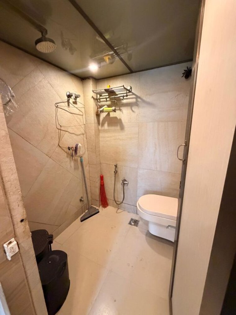 Bathroom, neelganga-apartment 1 Bedroom 400 Sq.Ft. Apartment In Lower Parel Mumbai 10329857