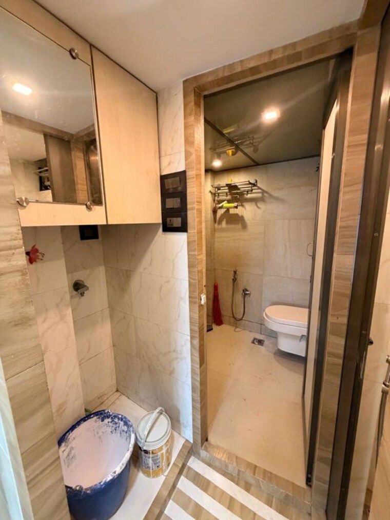 Bathroom, neelganga-apartment 1 Bedroom 400 Sq.Ft. Apartment In Lower Parel Mumbai 10329857