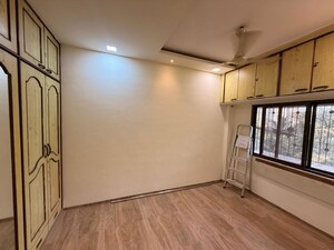 Room in 1 BHK Apartment at Neelganga Apartment, Lower Parel – for Rent