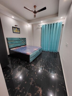 Living Room in 1 BHK Builder Floor at Sector 44 – for Rent