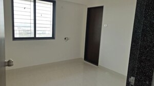 Room in 3 BHK Apartment at Vaishnavi Heights Sion, Sion – for Sale