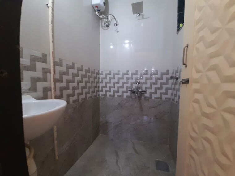 Bathroom, goregaon west 1 Bedroom 322 Sq.Ft. Apartment In Goregaon West Mumbai 10329923