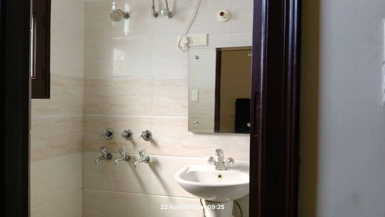 Bathroom, sector 38 2 Bedroom 1550 Sq.Ft. Builder Floor In Sector 38 Chandigarh 10329922