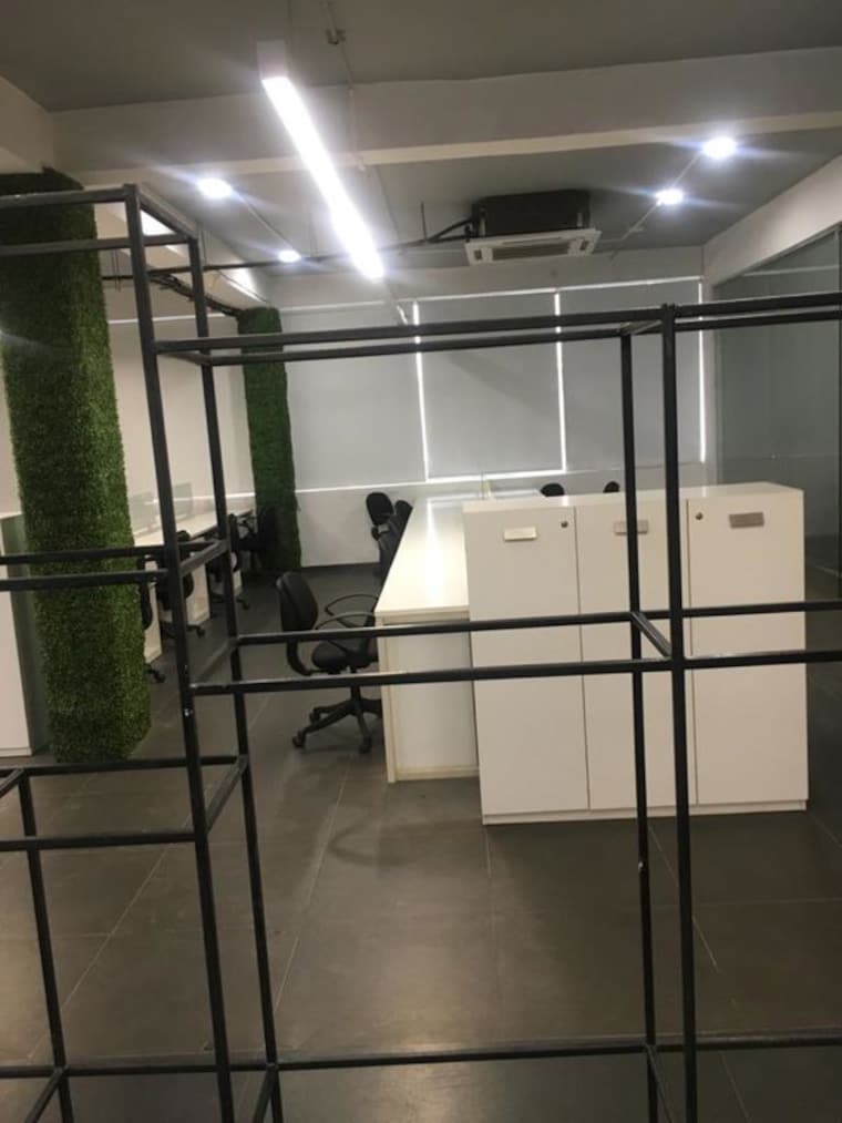 undefined, palasia square Commercial Office Space 1400 Sq.Ft. In Palasia Square Indore 10329878