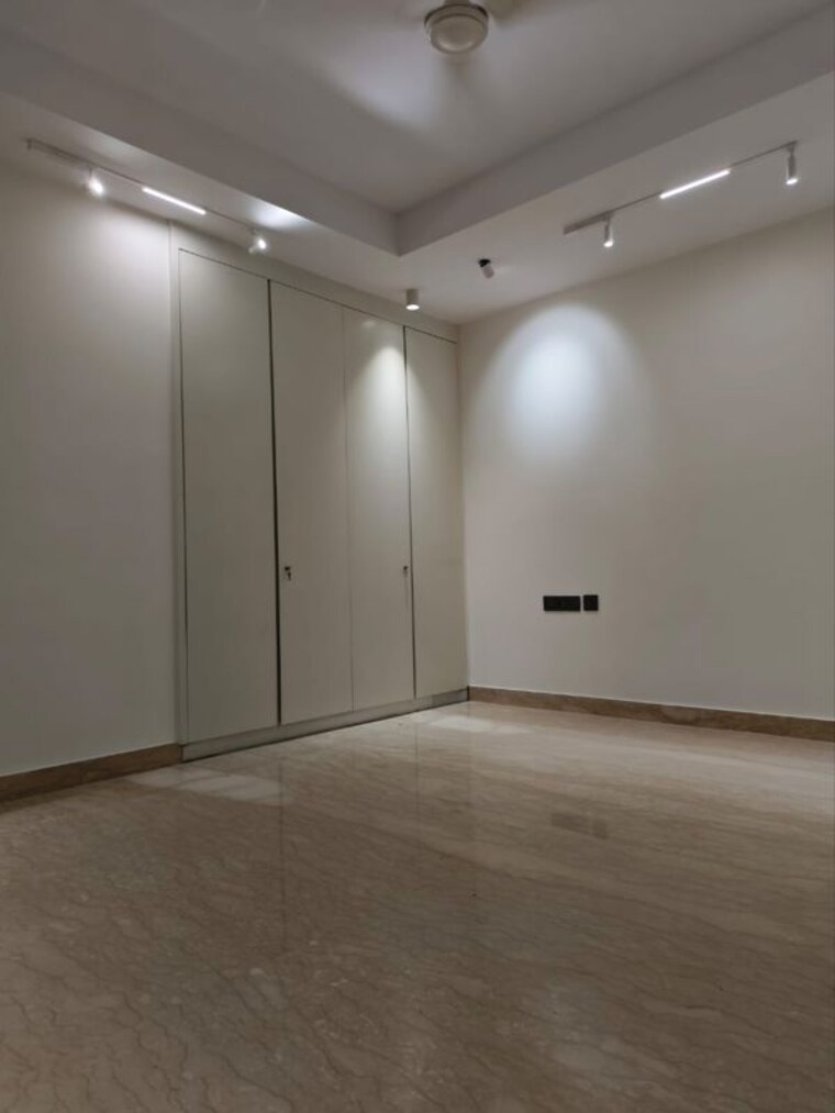 Room, safdarjung enclave 4 Bedroom 2900 Sq.Ft. Builder Floor In Safdarjung Enclave Delhi 10329954