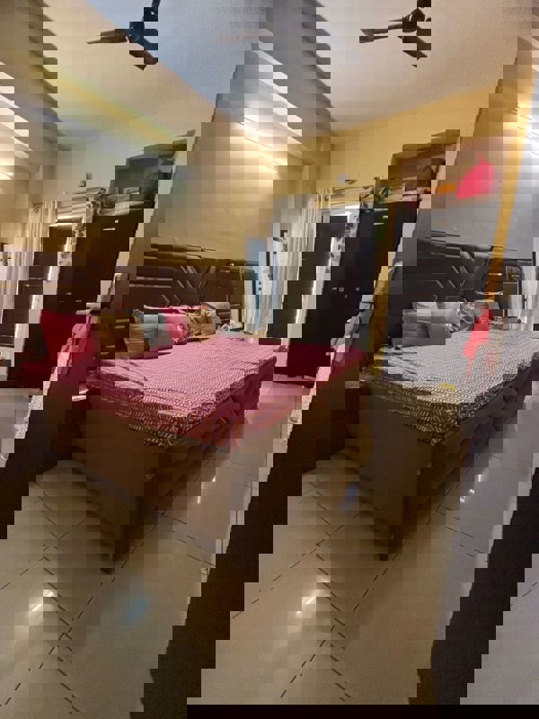 3.5 BHK + Servant Room Apartment For Sale in Gulshan Vivante