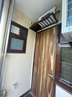 Balcony in 1 BHK Builder Floor at Sector 52 – for Rent