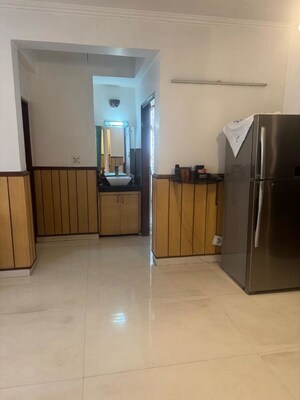 Room in 3 BHK Apartment at RWA Apartments Sector 51, Sector 51 – for Rent