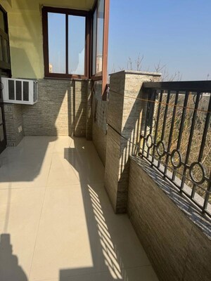 Balcony in 3 BHK Apartment at RWA Apartments Sector 51, Sector 51 – for Rent