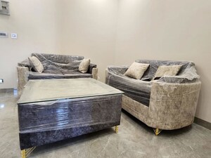 Living Room in 1 BHK Builder Floor at Sector 32 – for Rent