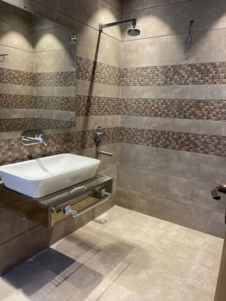 Bathroom, sector 50 6 Bedroom 162 Sq.Mt. Independent House In Sector 50 Noida 10330089