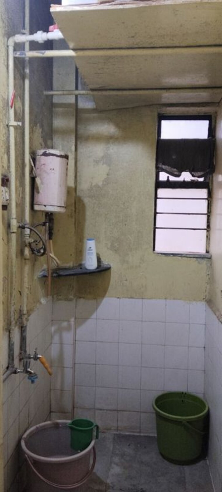 Bathroom, shri-krishna-nagar-chs 2 Bedroom 1000 Sq.Ft. Apartment In Erandwane Pune 10329905