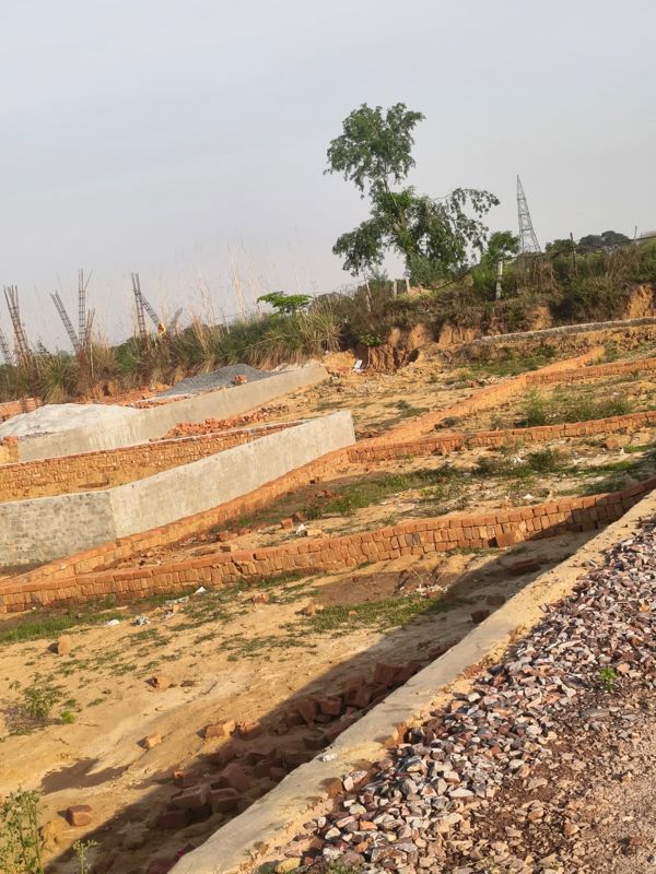 Plot For Sale in Saini