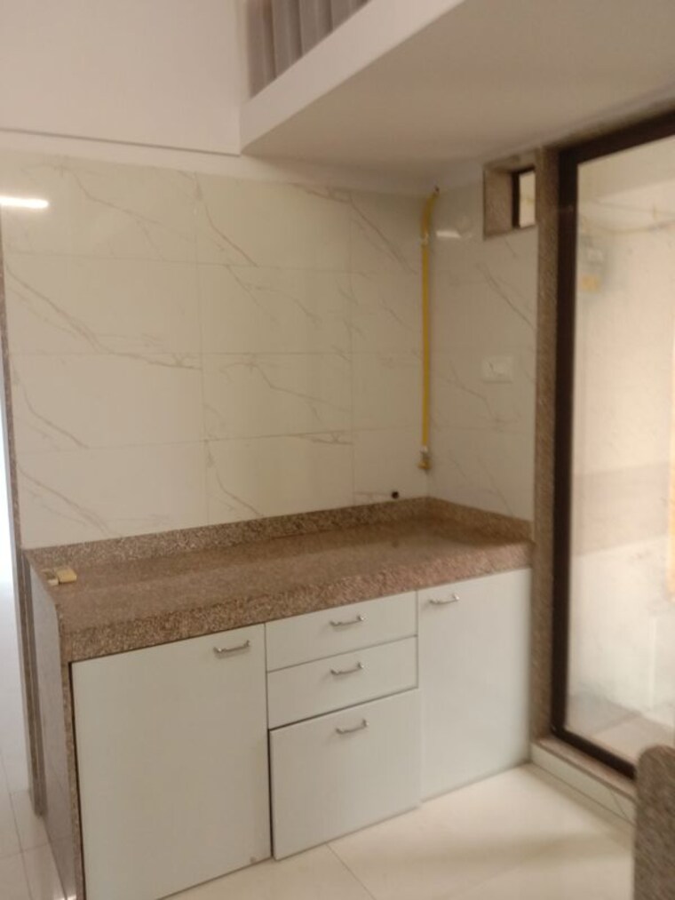 Bathroom, west-view-chs-kandivali 1 Bedroom 510 Sq.Ft. Apartment In Kandivali West Mumbai 10330129