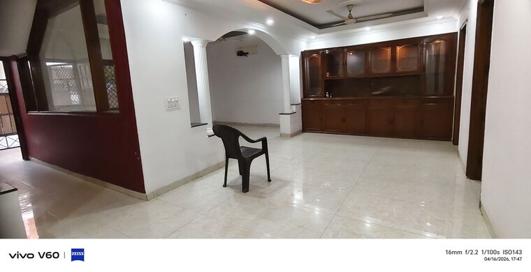 Room, rwa-apartments-sector-41 5 Bedroom 153 Sq.Mt. Independent House In Sector 41 Noida 10330107