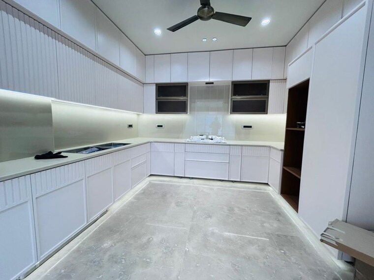 Kitchen, sushant lok i 3 Bedroom 215 Sq.Yd. Builder Floor In Sushant Lok I Gurgaon 10330083