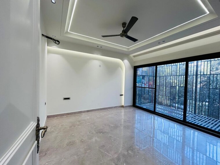 Room, sushant lok i 3 Bedroom 215 Sq.Yd. Builder Floor In Sushant Lok I Gurgaon 10330083