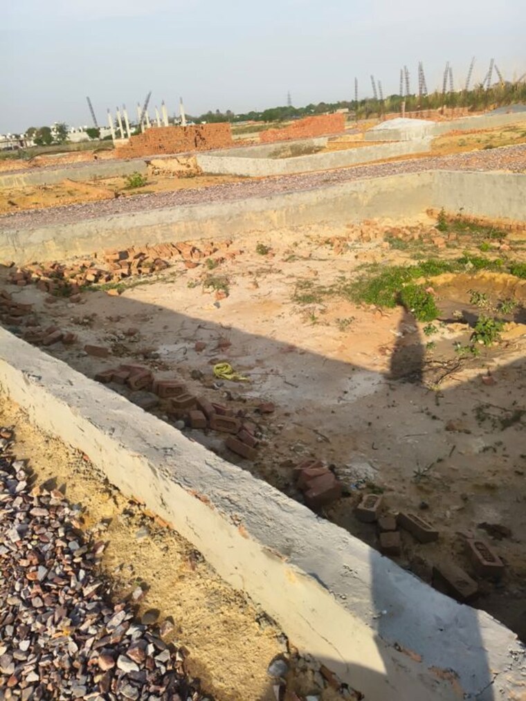 undefined, saini  80 Sq.Yd. Plot In Saini Greater Noida 10330158