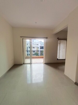 Room in 2 BHK Apartment at Aishwaryam Ventures, Pimpri Chinchwad Pcmc – for Rent