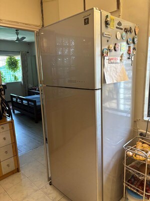 Furnished Amenities in 2 BHK Apartment at Indra Darshan Apartment, Andheri West – for Sale