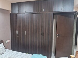 Furnished Amenities in 3 BHK Apartment at Paldi – for Rent