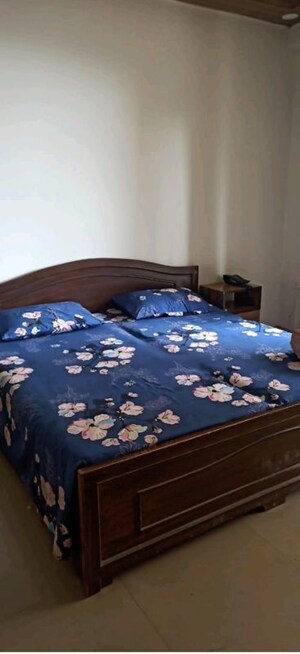 Bedroom in 3 BHK Apartment at ACE Platinum, Zeta I Greater Noida – for Rent