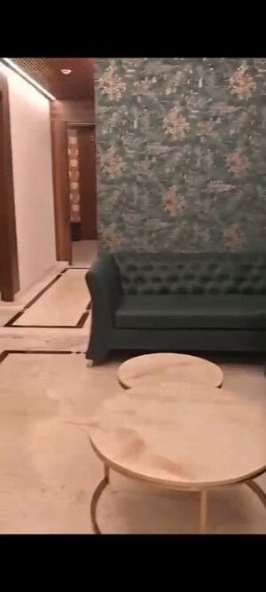 Furnished Amenities in 3.5 BHK Apartment at Mahagun Mezzaria, Sector 78 – for Sale