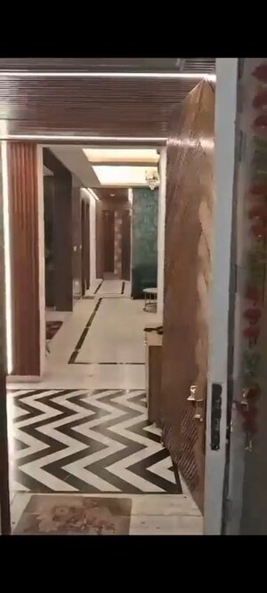 3.5 BHK Apartment For Sale in Mahagun Mezzaria, Sector 78