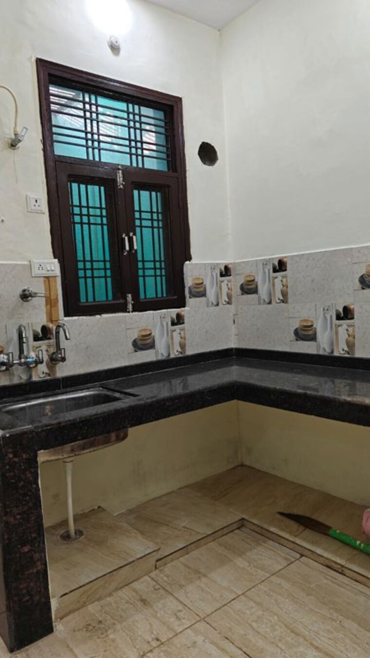 Kitchen, indira nagar 2 Bedroom 1000 Sq.Ft. Builder Floor In Indira Nagar Lucknow 10330246