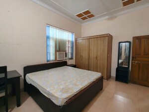 Bedroom in 2 BHK Builder Floor at Indira Nagar – for Rent