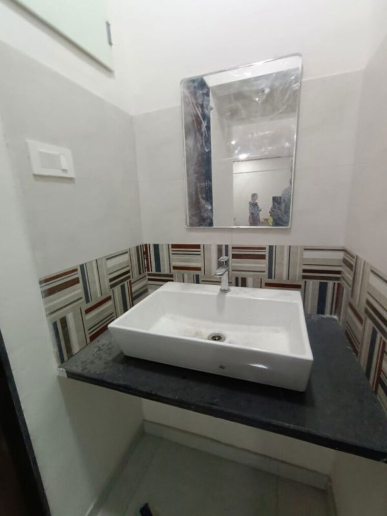 Bathroom, mantra-meraki 2 Bedroom 1100 Sq.Ft. Apartment In Akurdi Pune 10330272