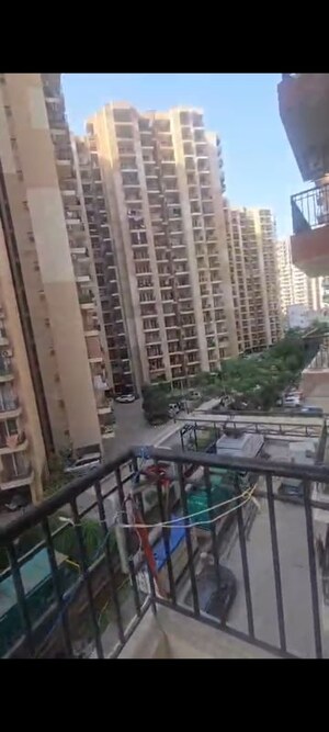 2 BHK Apartment For Rent in Radicon Vedantam, Sector 16c Greater Noida