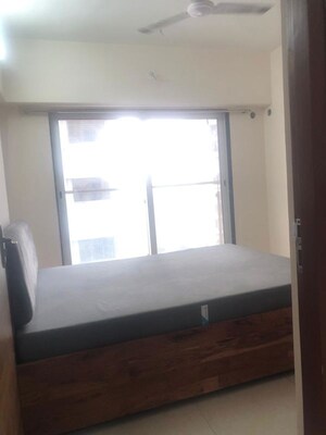 Room in 2 BHK Apartment at Je and Vee Madhuban, Malad East – for Rent