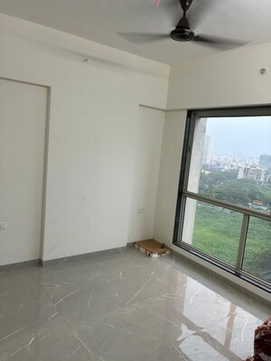 Room in 2 BHK Apartment at Veena Smart Homes, Kandivali West – for Rent