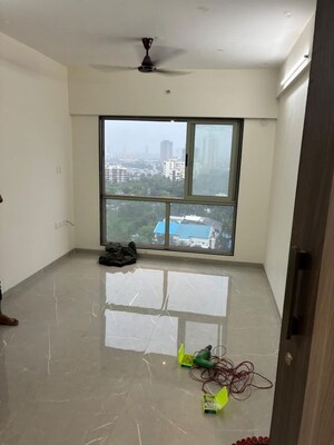 Room in 2 BHK Apartment at Veena Smart Homes, Kandivali West – for Rent