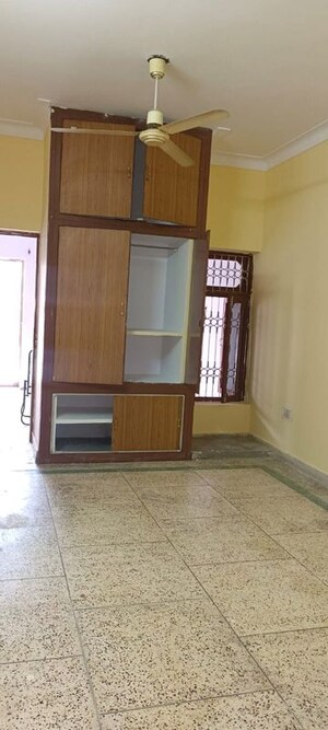 Room in 2 BHK Builder Floor at Indira Nagar – for Rent