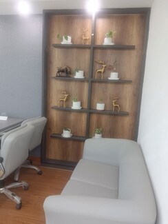 Office Space For Rent in Emaar The Palm Square