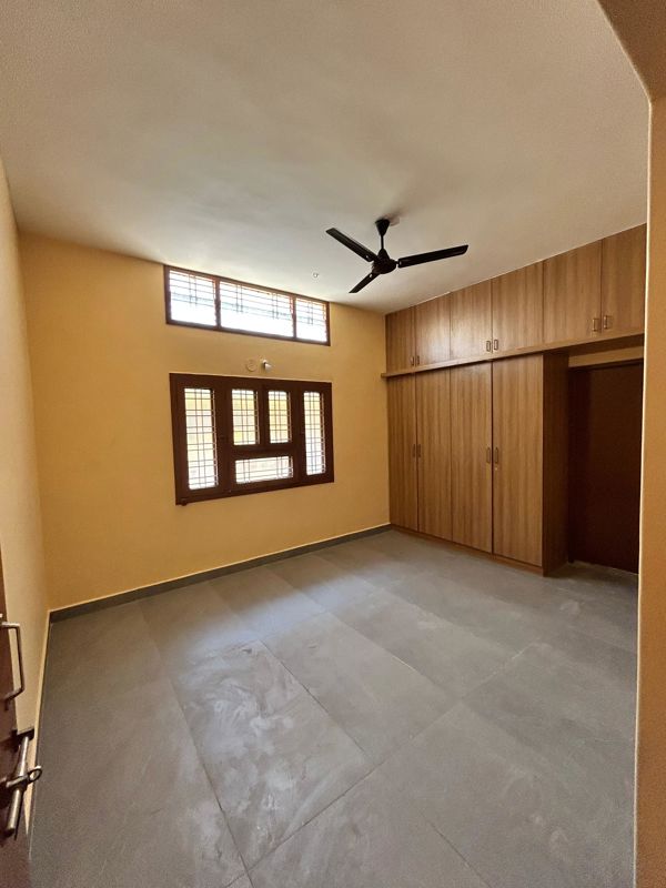 3.5 BHK + Pooja Room,Study Room,Store Room Independent House For Rent in Sindhi Colony
