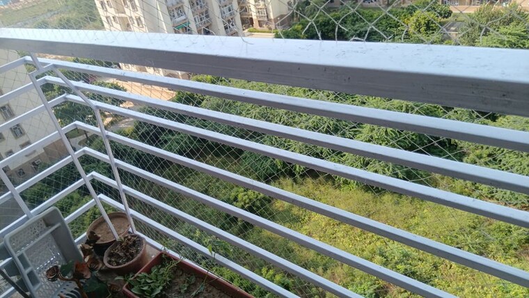 Balcony, tulip-orange 3 Bedroom 1137 Sq.Ft. Apartment In Sector 70 Gurgaon 10256510