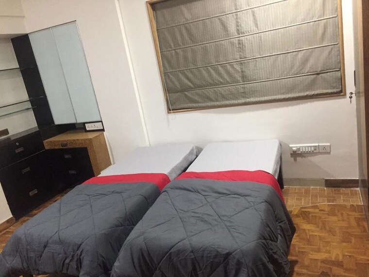 Bedroom, prabhat road Pg For Boys & Girls In Prabhat Road 10330312