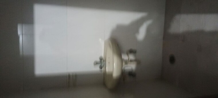  Parking, sector 19 1 RK 250 Sq.Ft. Independent House In Sector 19 Faridabad 10330321