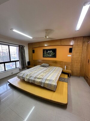 Bedroom in 3 BHK Apartment at Srpf – for Rent