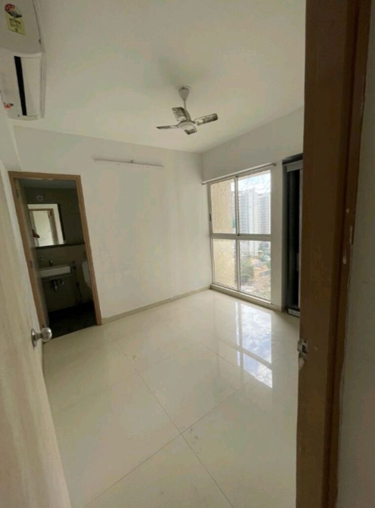 Room, lodha-anjur-upper-thane 3 Bedroom 1000 Sq.Ft. Apartment In Anjur Thane 10330374