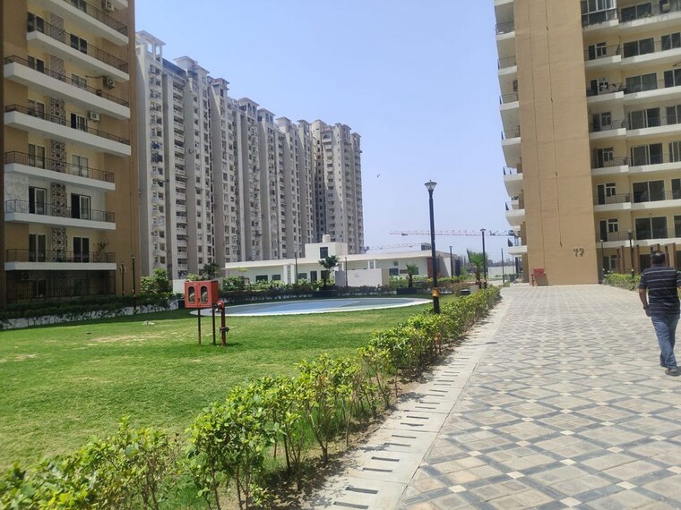 Exterior View, amrapali-silicon-city 4 Bedroom 2175 Sq.Ft. Apartment In Sector 76 Noida 10330370