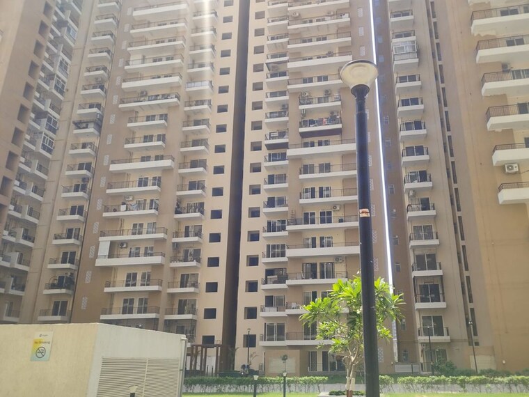 Exterior View, amrapali-silicon-city 4 Bedroom 2175 Sq.Ft. Apartment In Sector 76 Noida 10330370