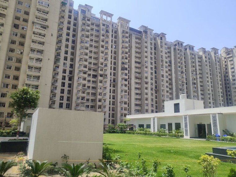 Exterior View, amrapali-silicon-city 4 Bedroom 2175 Sq.Ft. Apartment In Sector 76 Noida 10330370