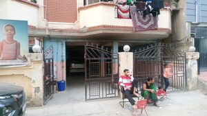 3 BHK Builder Floor – Exterior View View at Mahagun Estates 6, Gt Road - for Sale