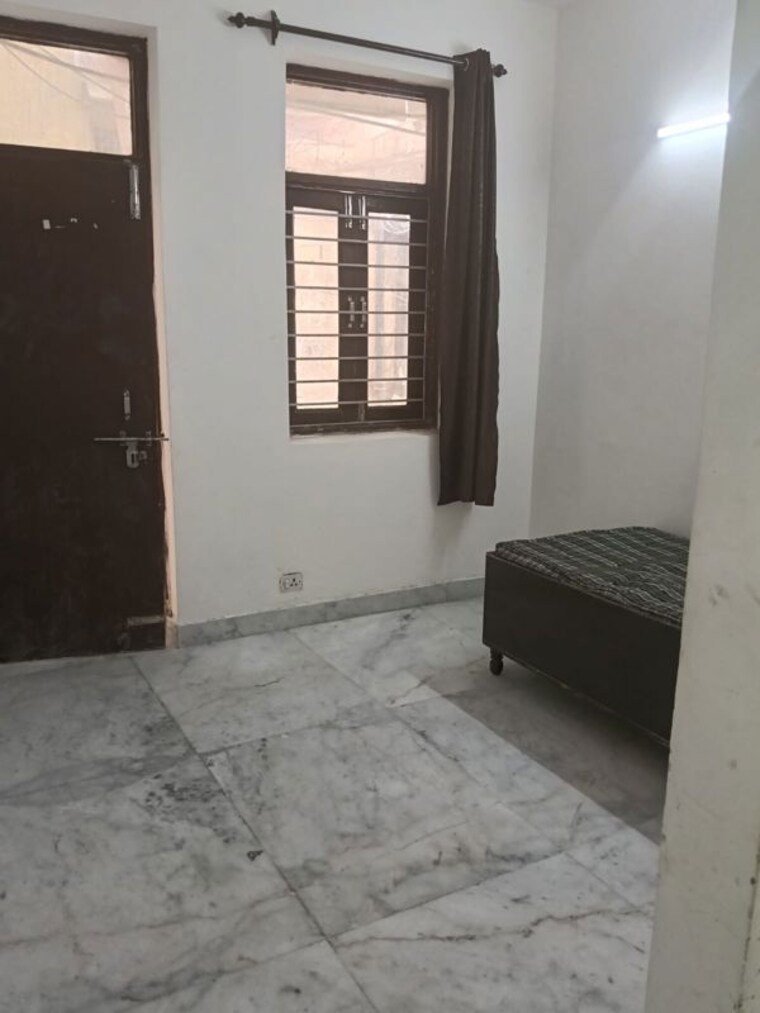 Room, adchini 2 Bedroom 500 Sq.Ft. Apartment In Adchini Delhi 10330431